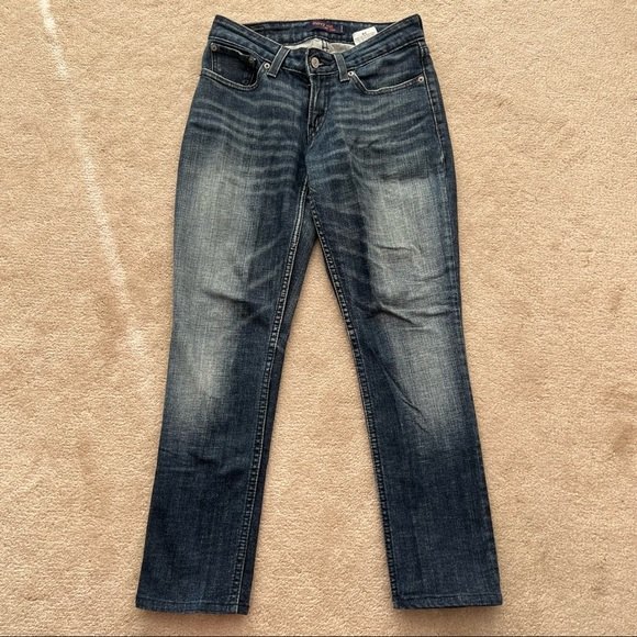 🍉 Levis Curvy Cut 528 Jeans Juniors Medium Wash - Picture 2 of 11